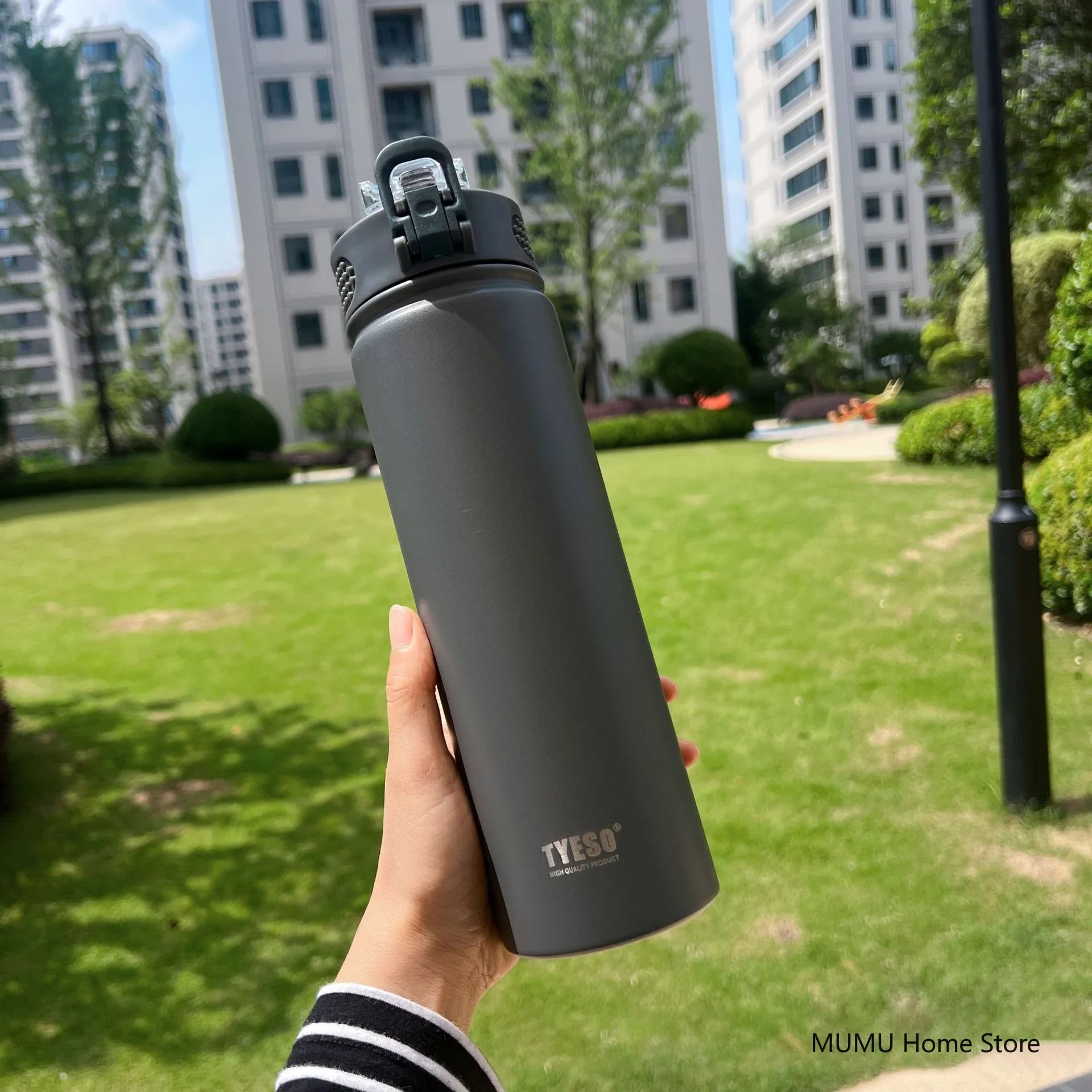 TYESO 600/750ML Thermos Bottle With Straw Stainless Steel Car Thermal Cup Sports Water Bottles Keeps Cold and Heat Thermal Mug